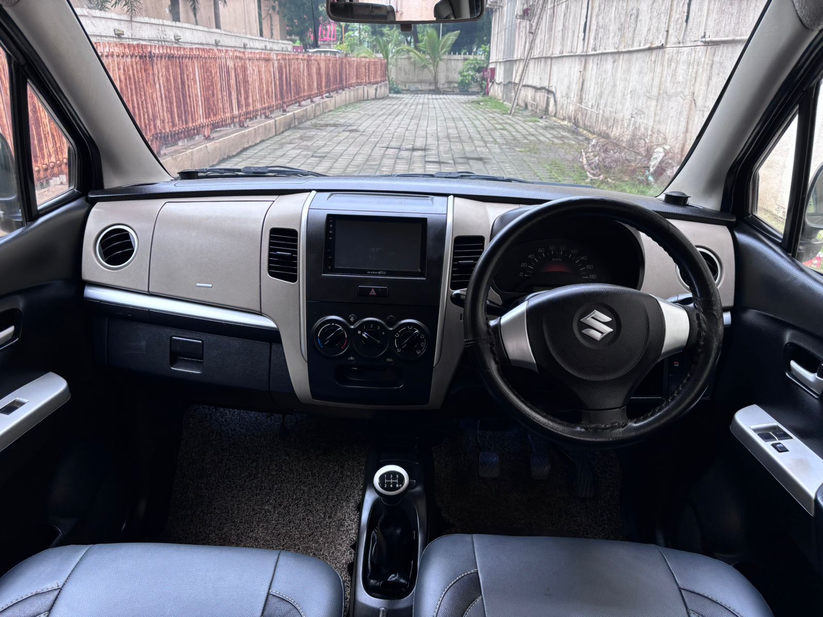 2015 Maruti Wagon R 1.0 LXI CNG