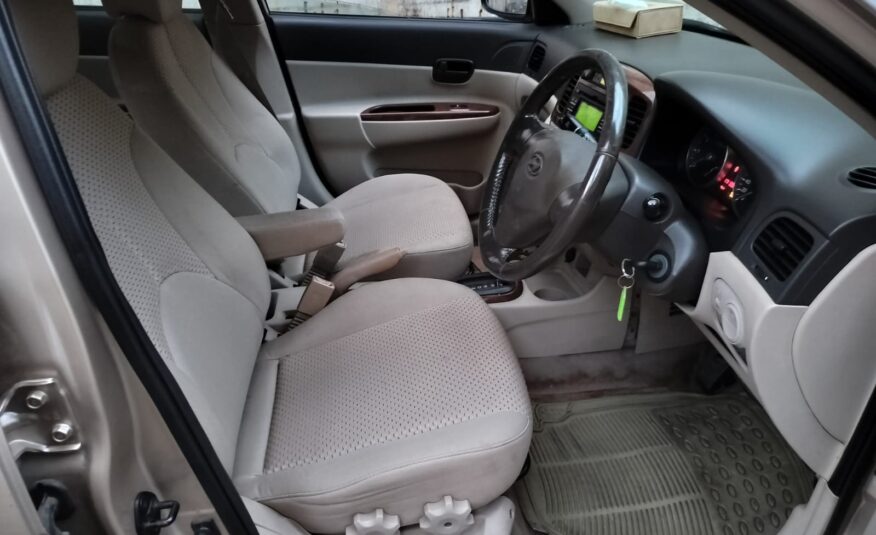 2010 Hyundai Verna 1.5 SXCRDI A5