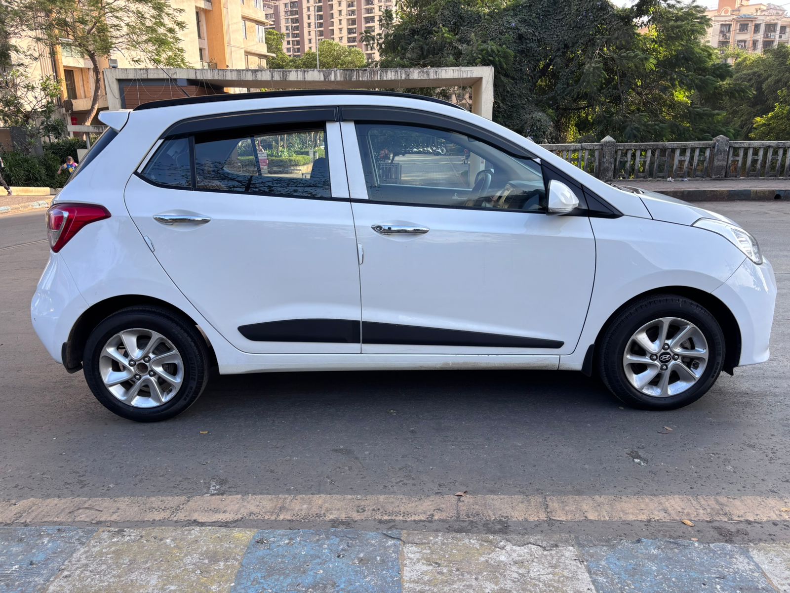 2017 Hyundai Grand i10 Asta 1.2 CRDI MT (D)
