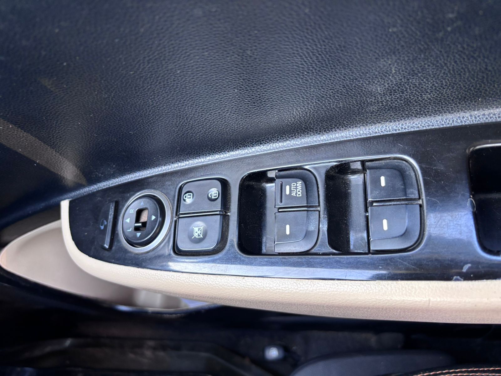 2017 Hyundai Grand i10 Asta 1.2 CRDI MT (D)