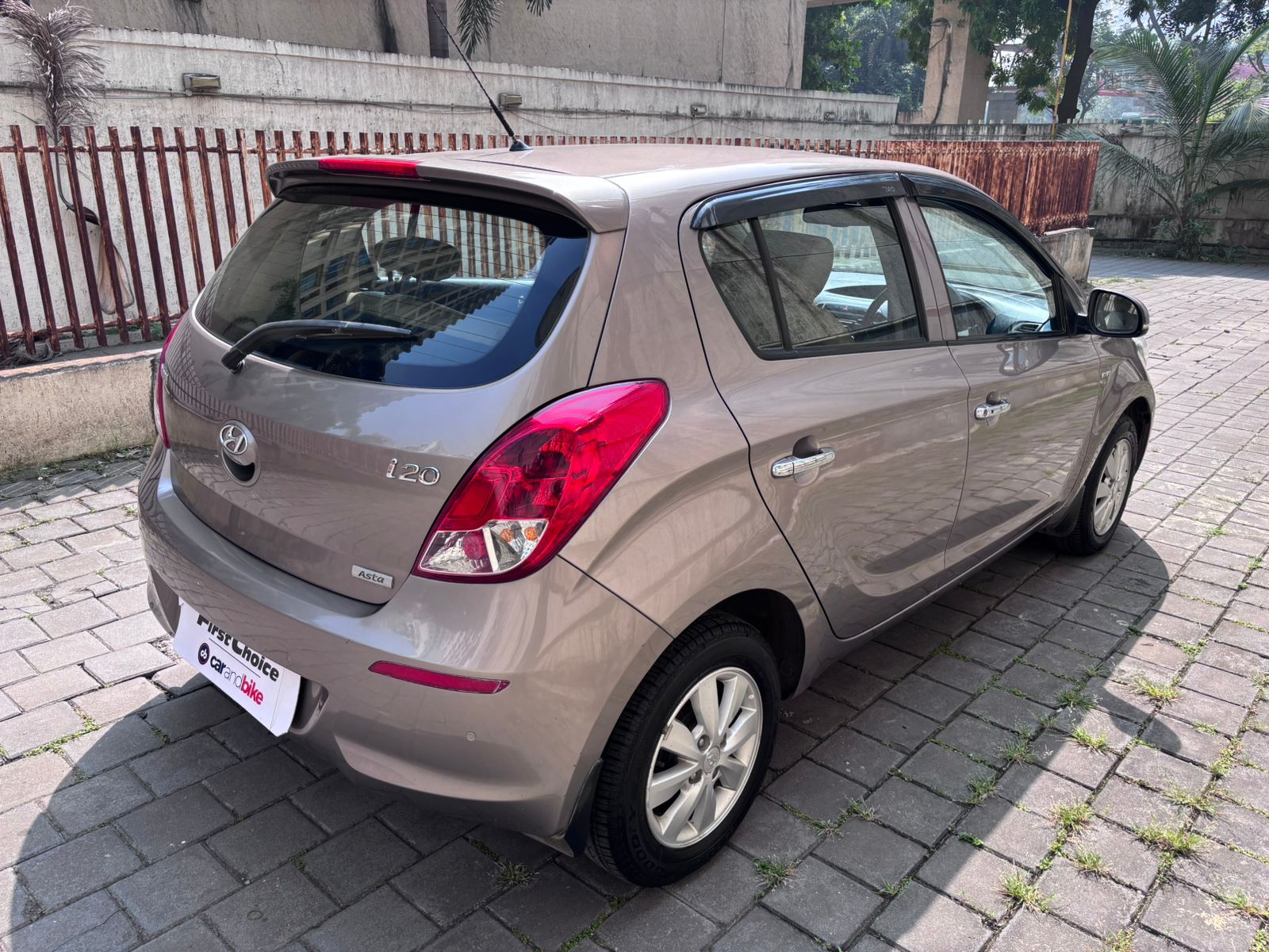 2014 Hyundai i 20 Asta MT P
