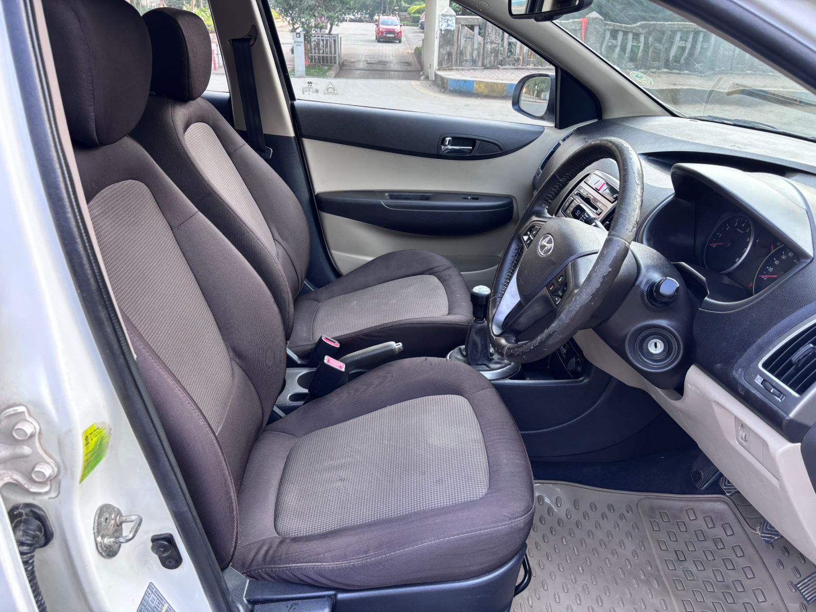 2014 Hyundai i20 Sport MT