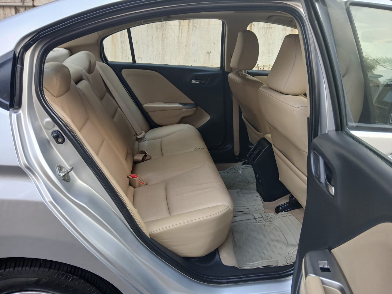 2016 Honda City 1.5 VX Sunroof MT