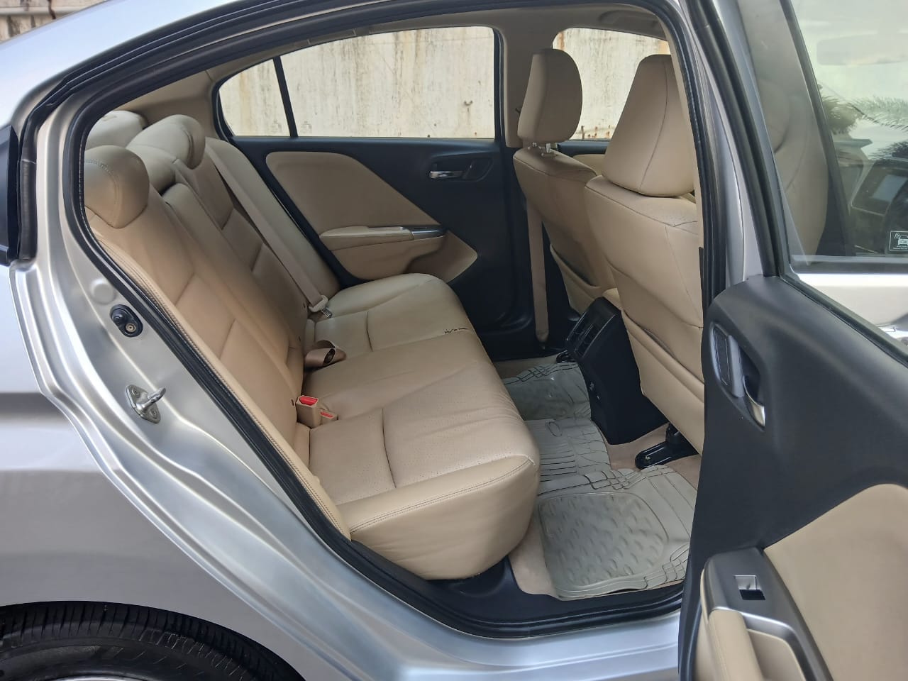 2016 Honda City 1.5 VX Sunroof MT