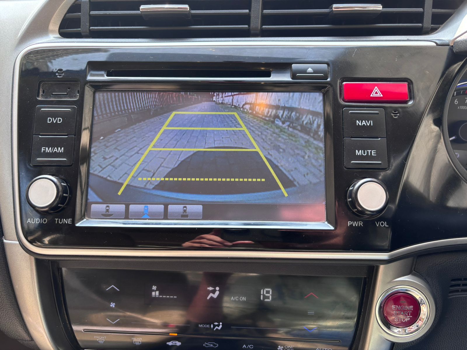 2015 Honda City 1.5 VX CVT PET Sunroof