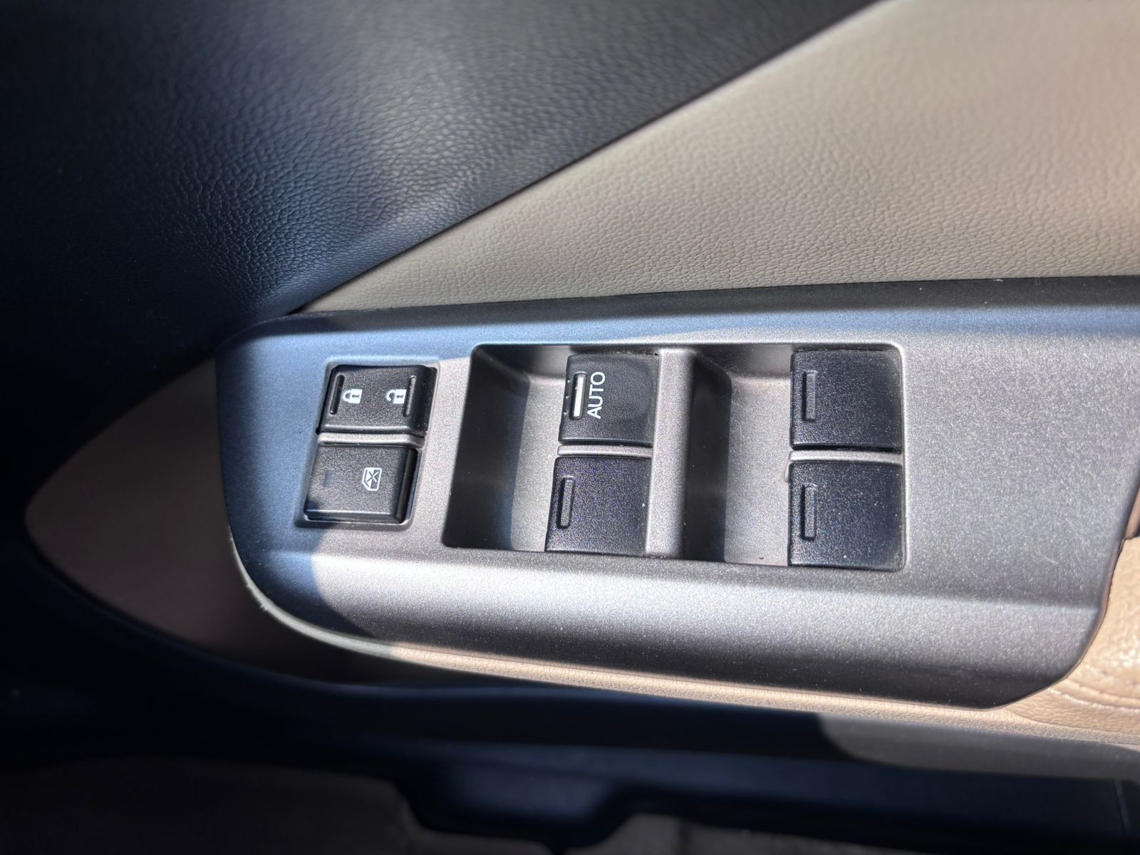 2015 Honda City 1.5 VX CVT PET Sunroof