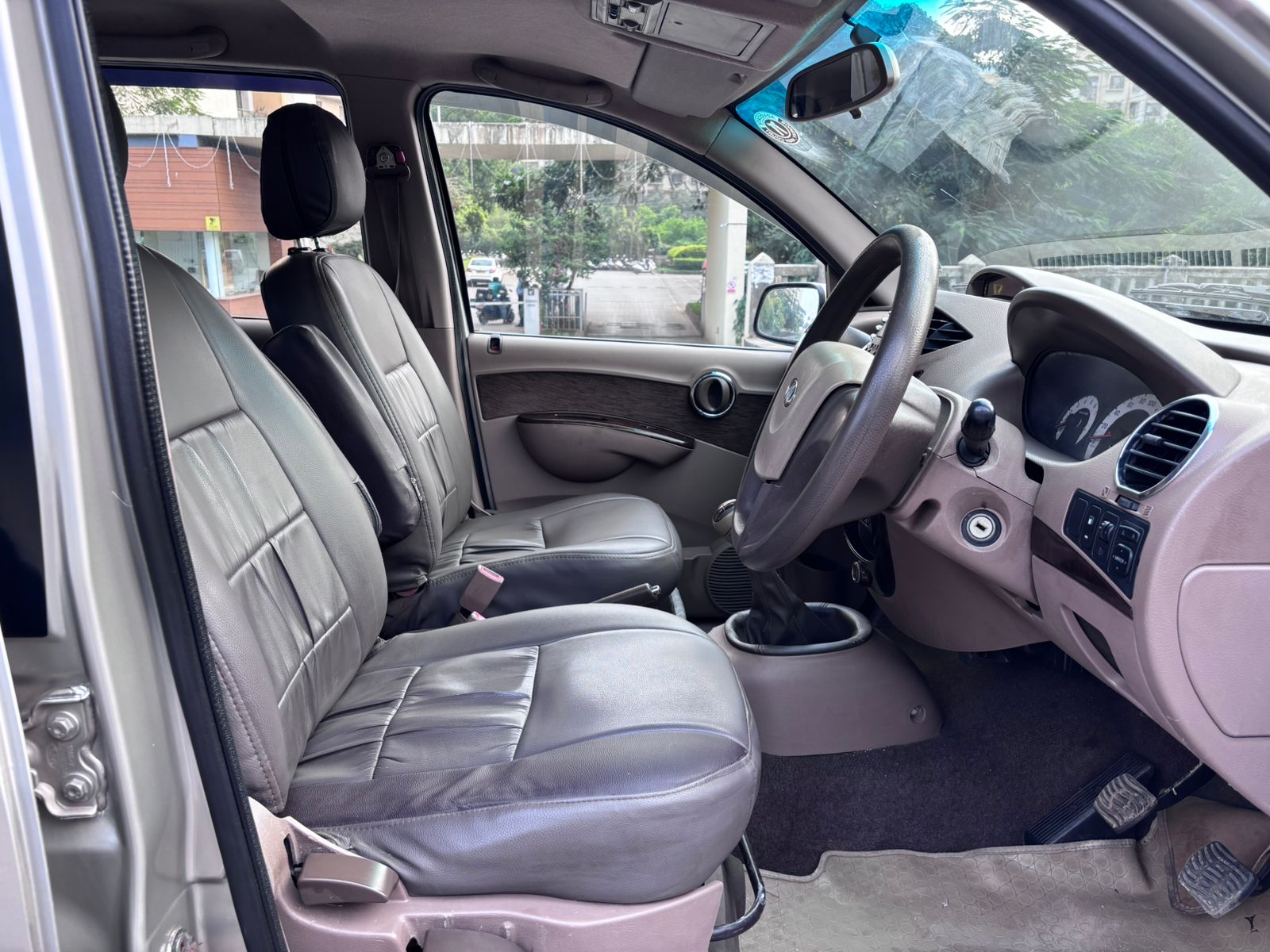 2014 Mahindra Xylo E8 M Eagel 8 STR Diesel