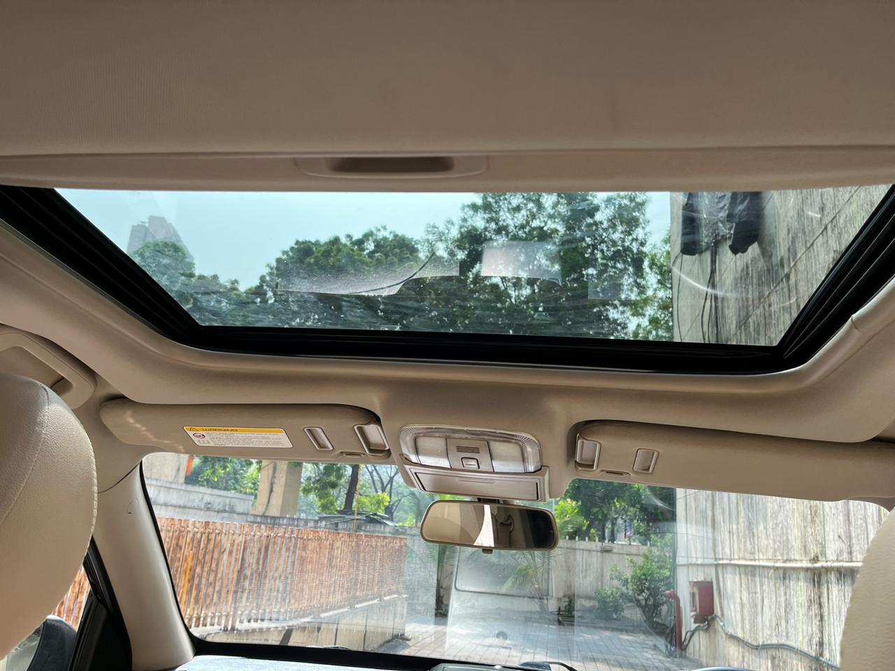 2018 Mahindra XUV 500 W 9 Mt