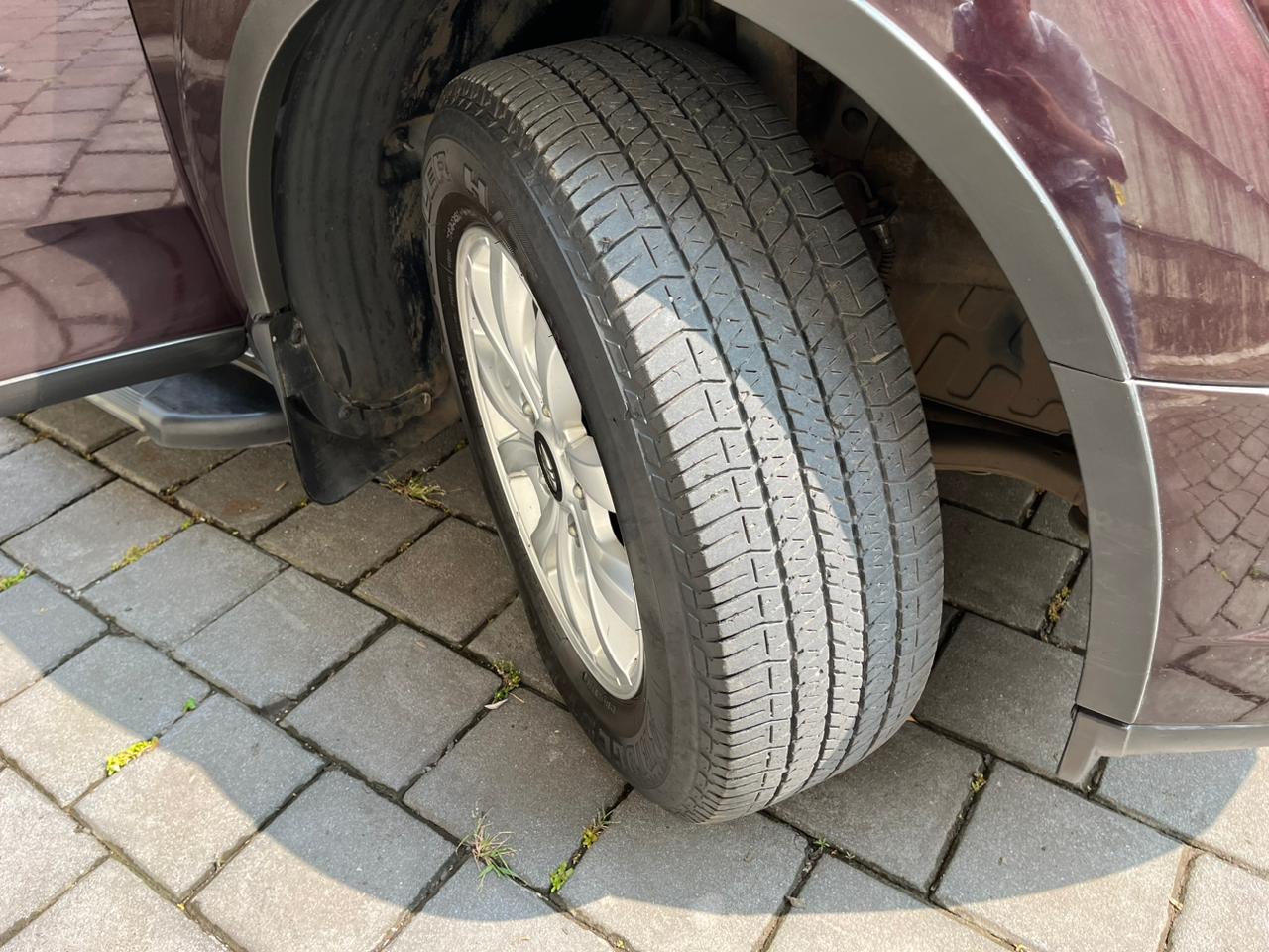 2018 Mahindra XUV 500 W 9 Mt