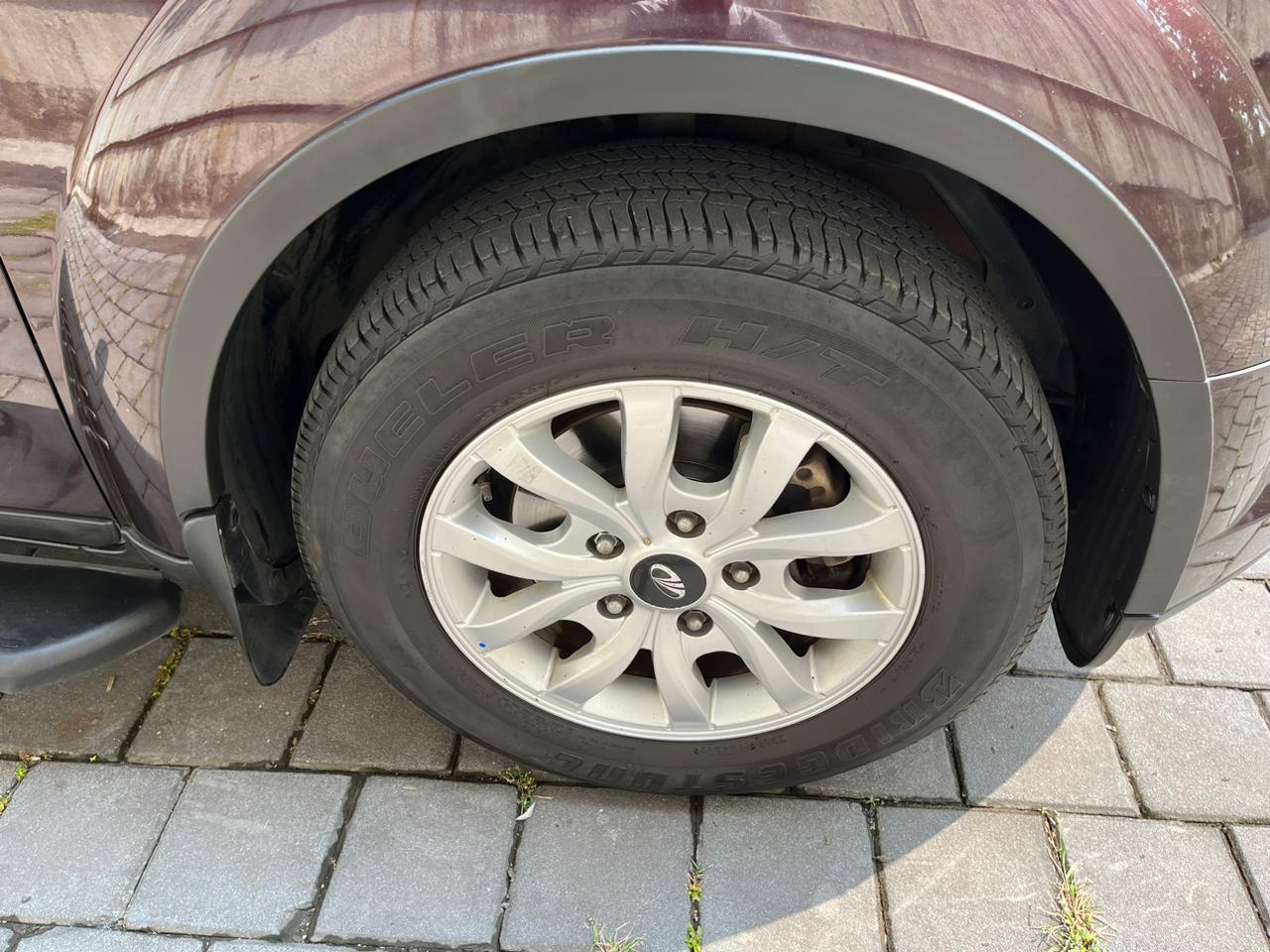 2018 Mahindra XUV 500 W 9 Mt