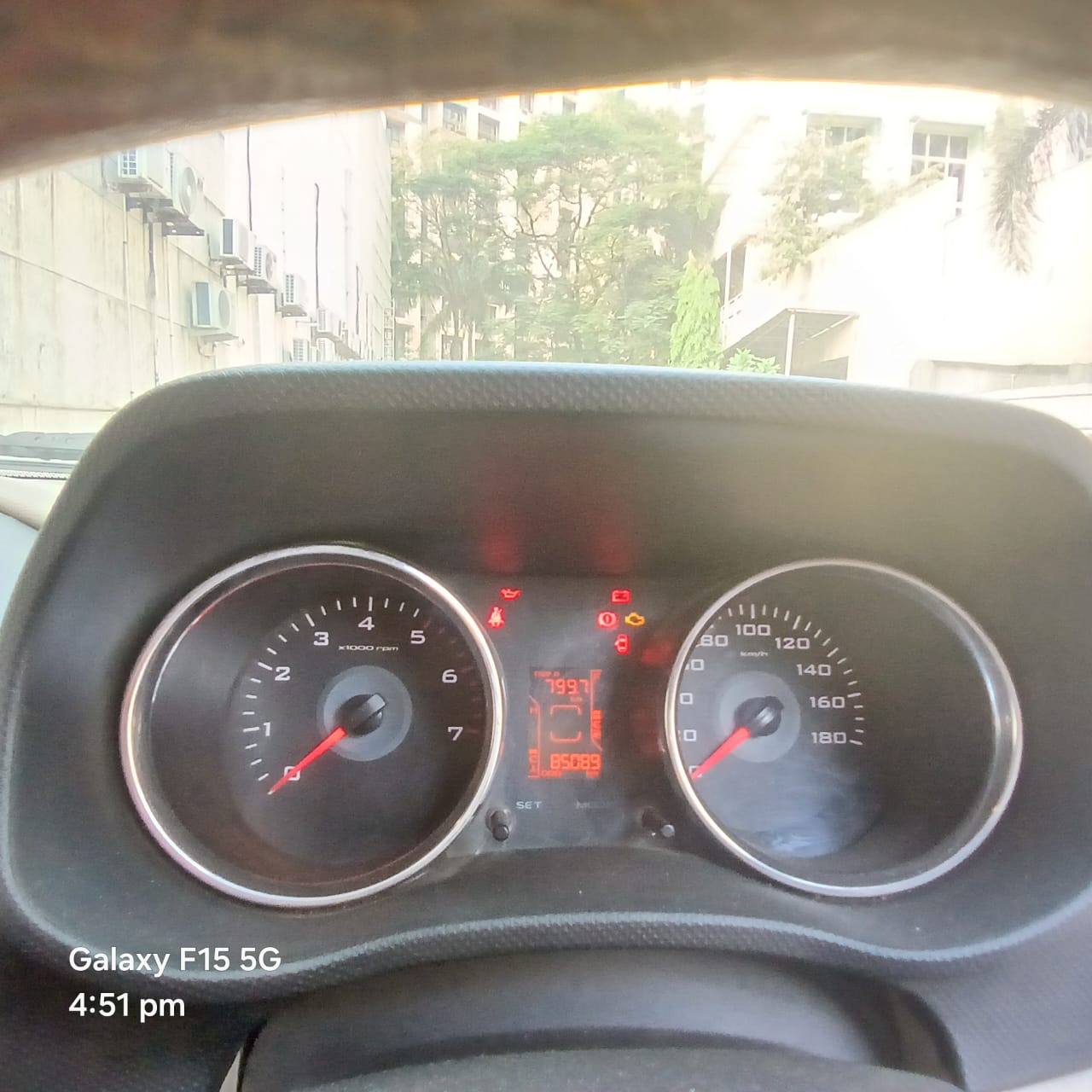 2018 Mahindra TUV 300 T8 MHAWK MT D