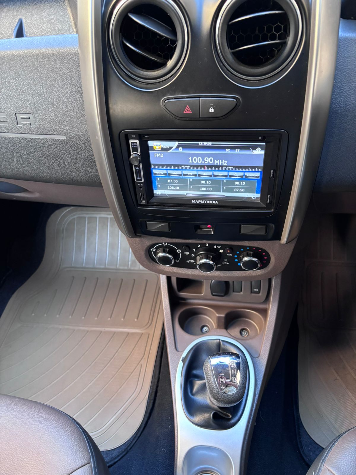 2017 Renault Duster 110 PS RXL AT (D)