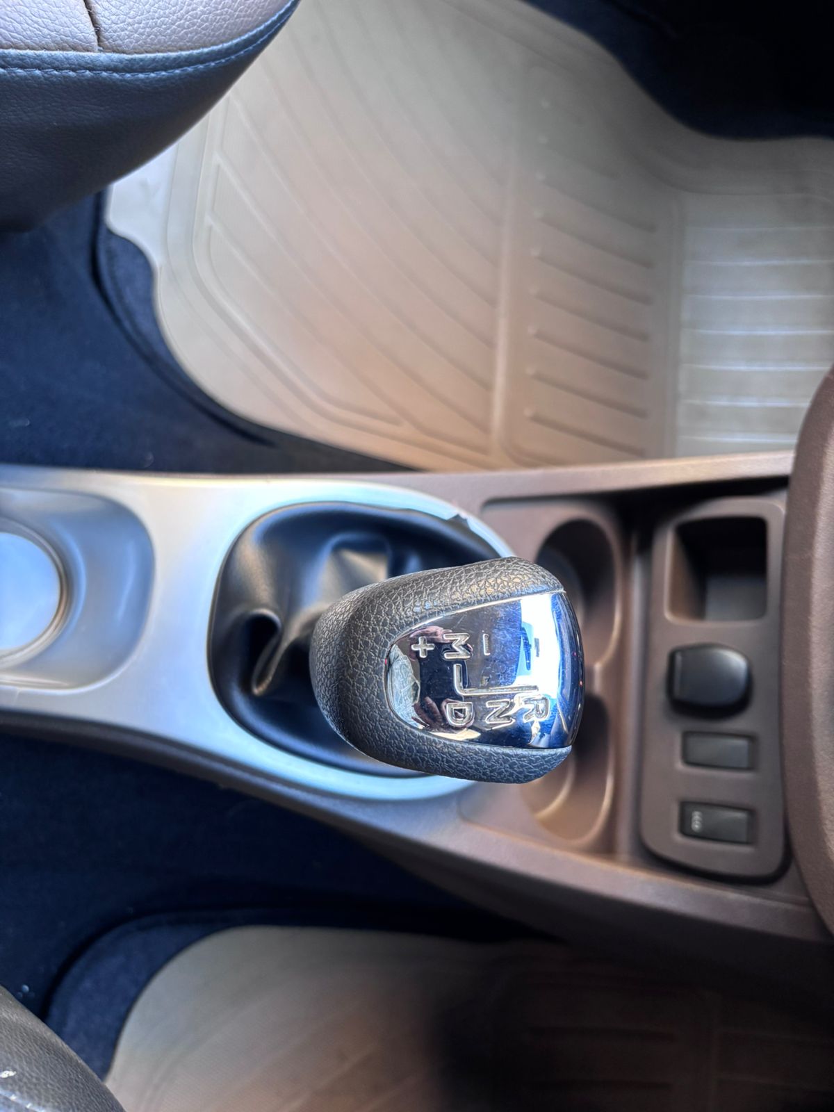 2017 Renault Duster 110 PS RXL AT (D)