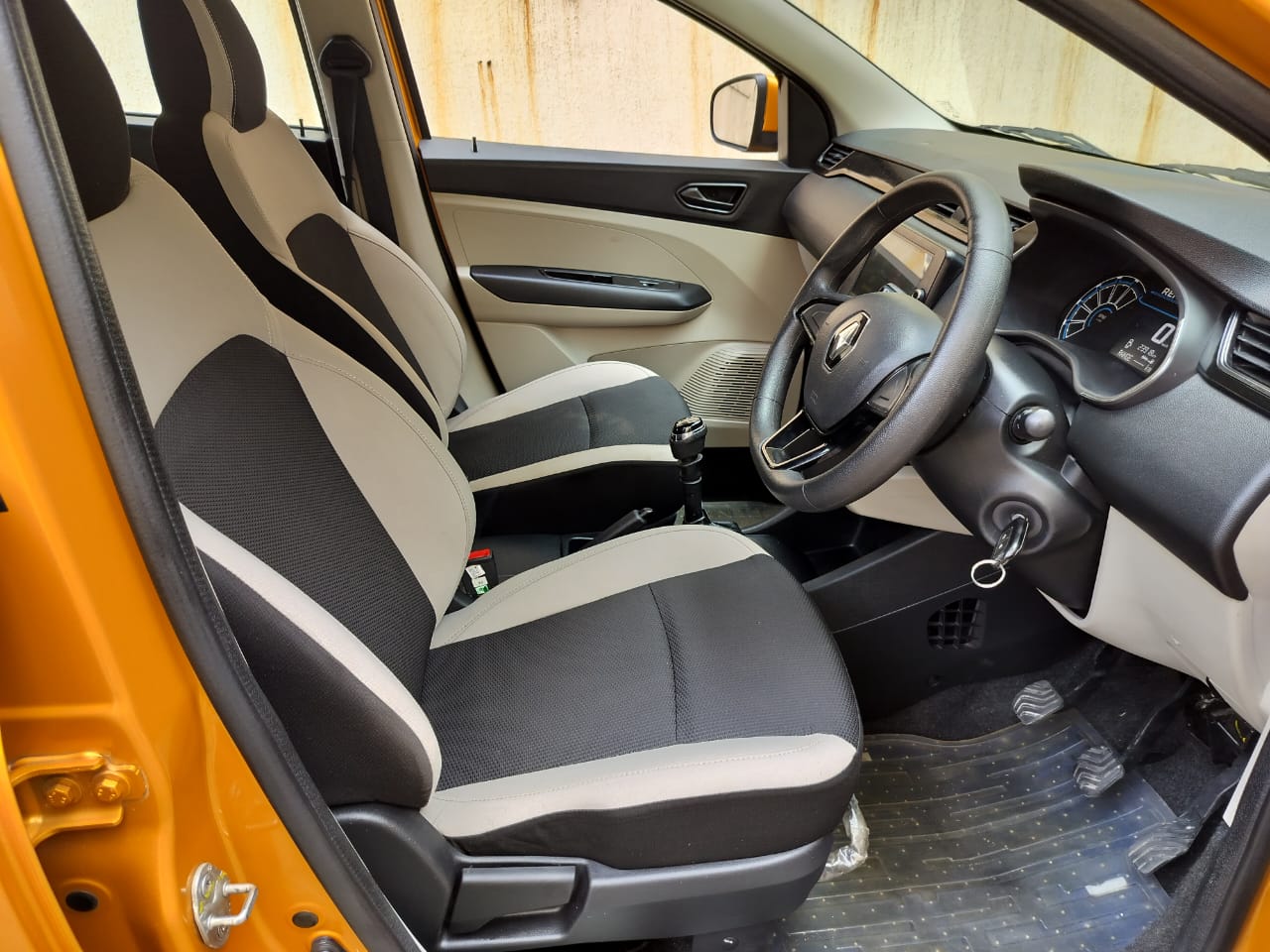 2019 Renault Triber RXT MT