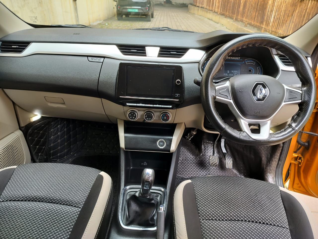 2020 Renault Triber RXZ Easy R1.0