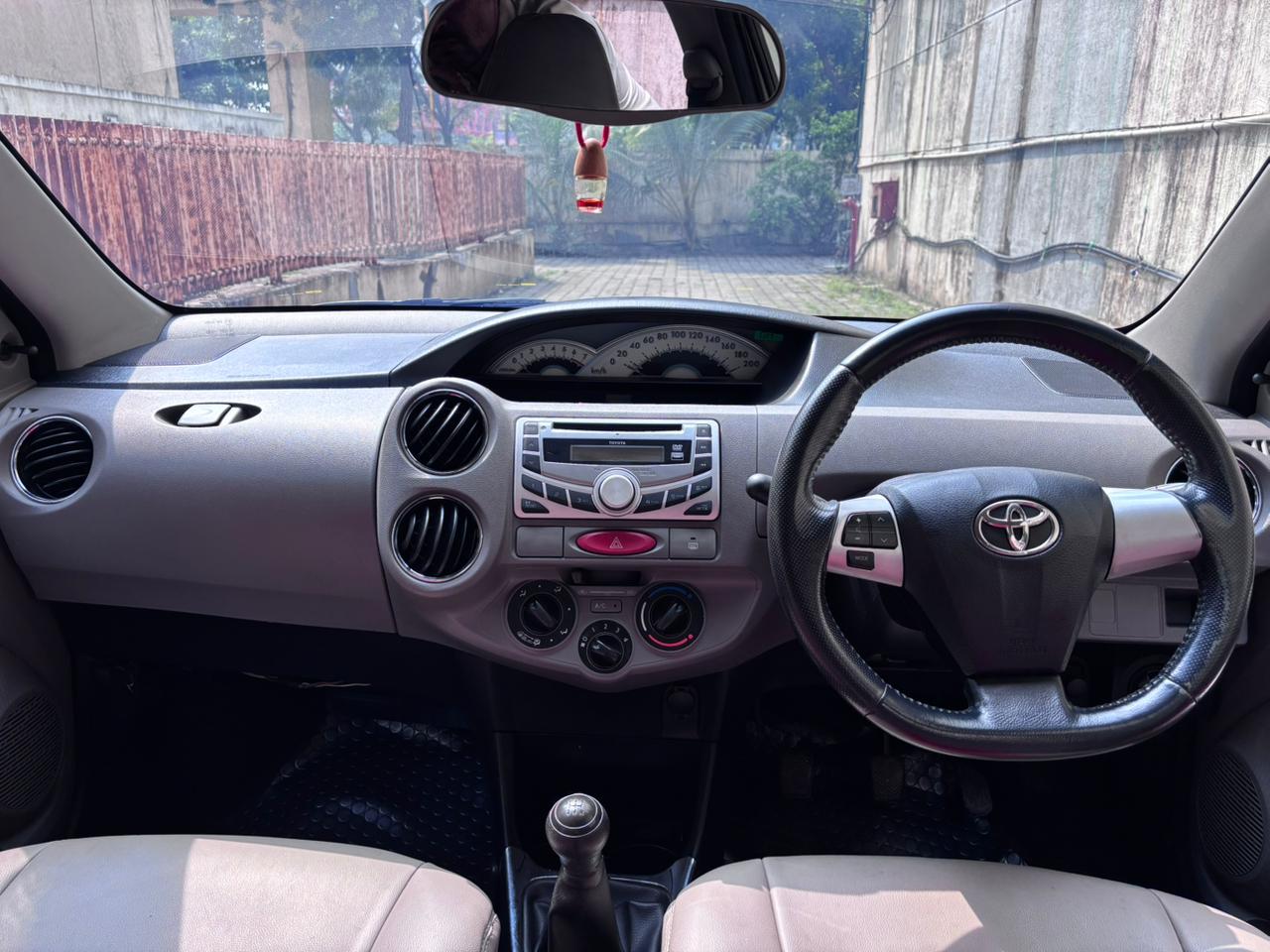 2011 Toyota Etios 1.2 VX MT