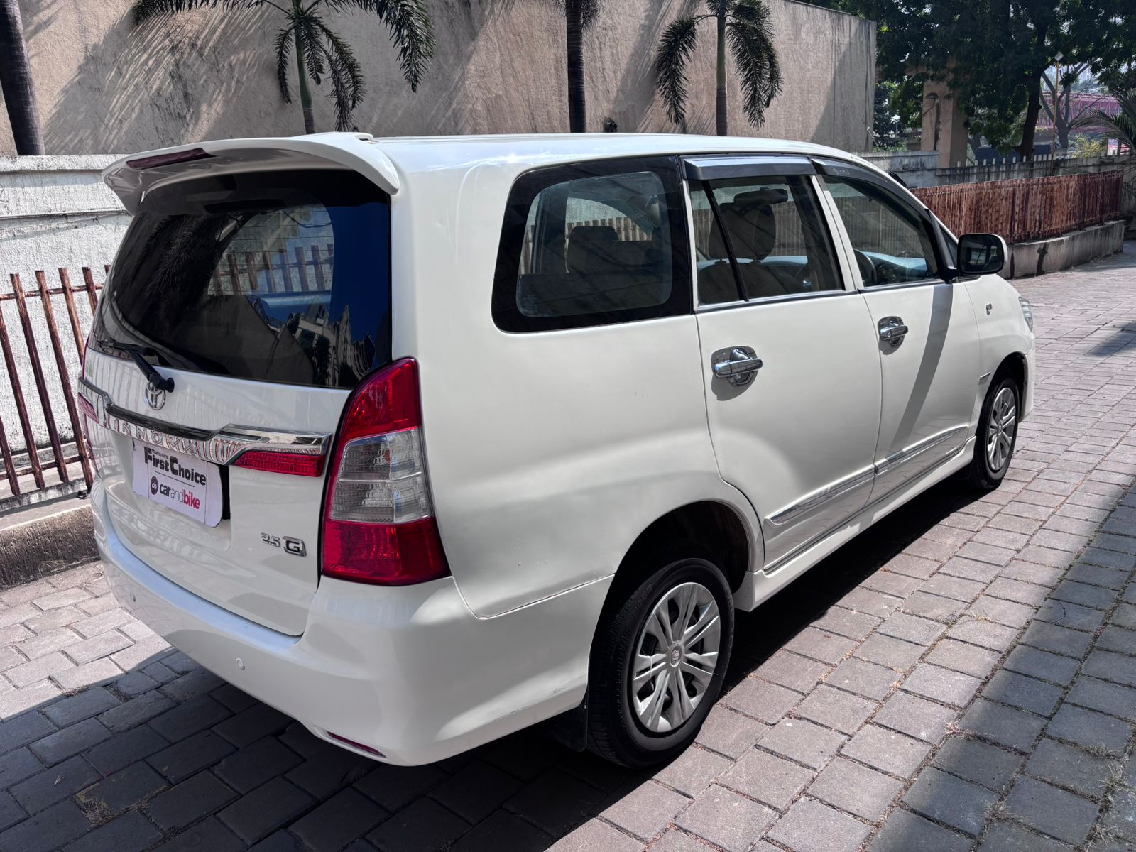 2014 Toyota Innova 2.5 G 6 STR