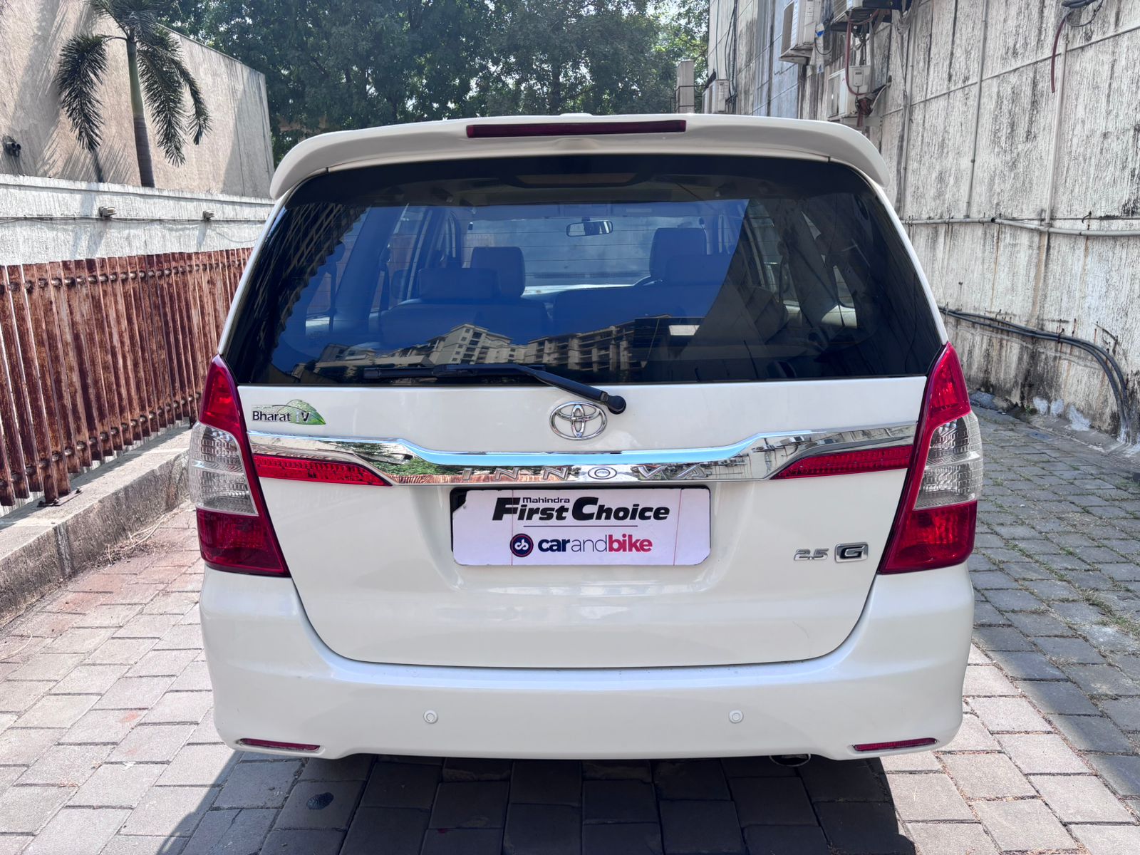 2014 Toyota Innova 2.5 G 6 STR
