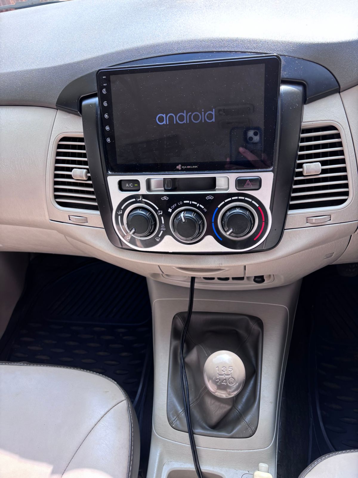 2014 Toyota Innova 2.5 G 6 STR