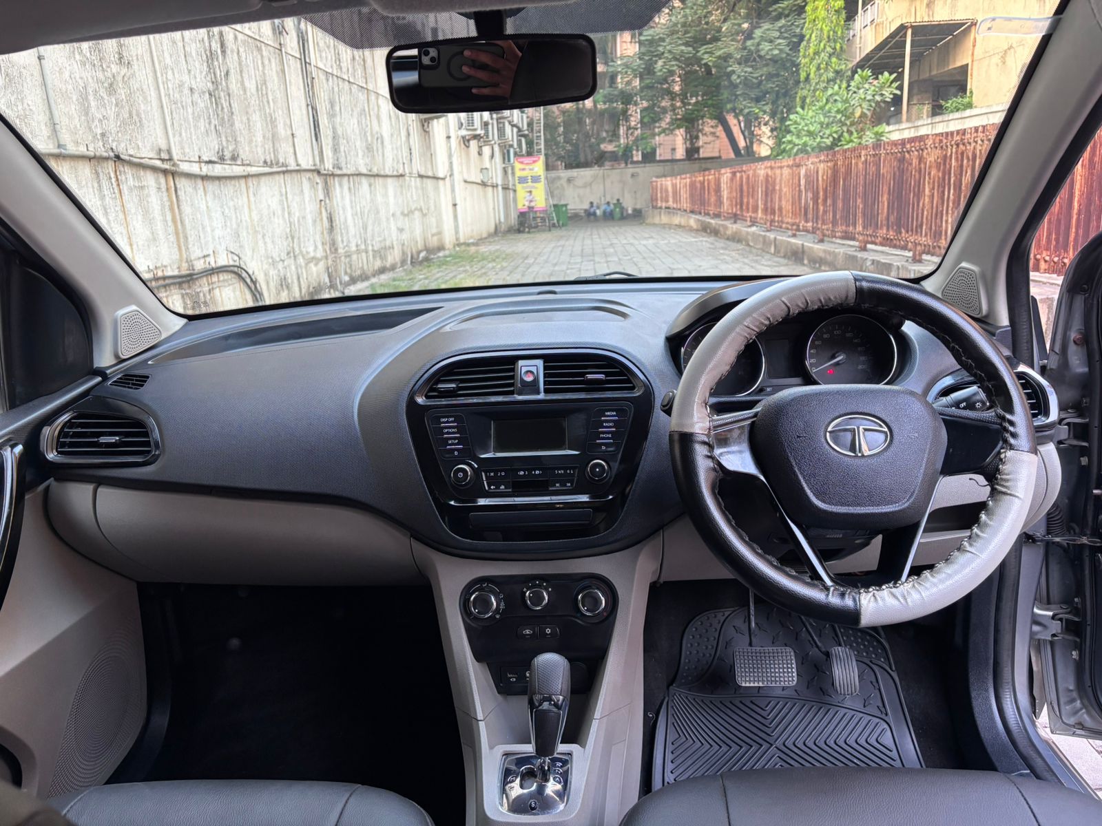 2018 Tata Tiago XTA P AT
