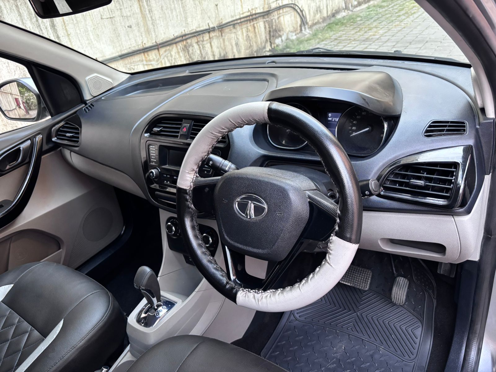 2018 Tata Tiago XTA P AT