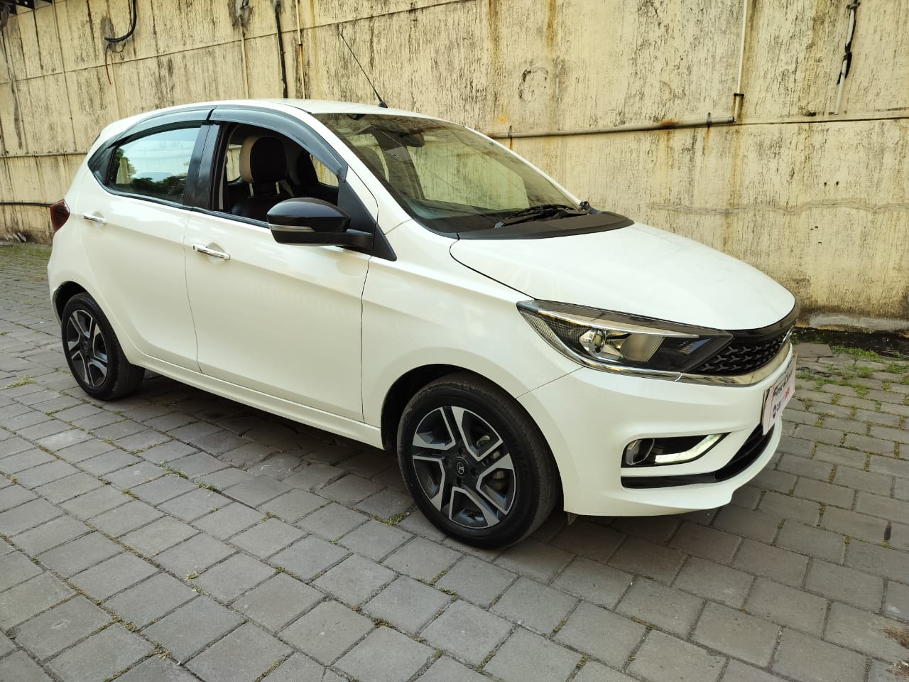 2022 Tata Tiago XZ+ MT