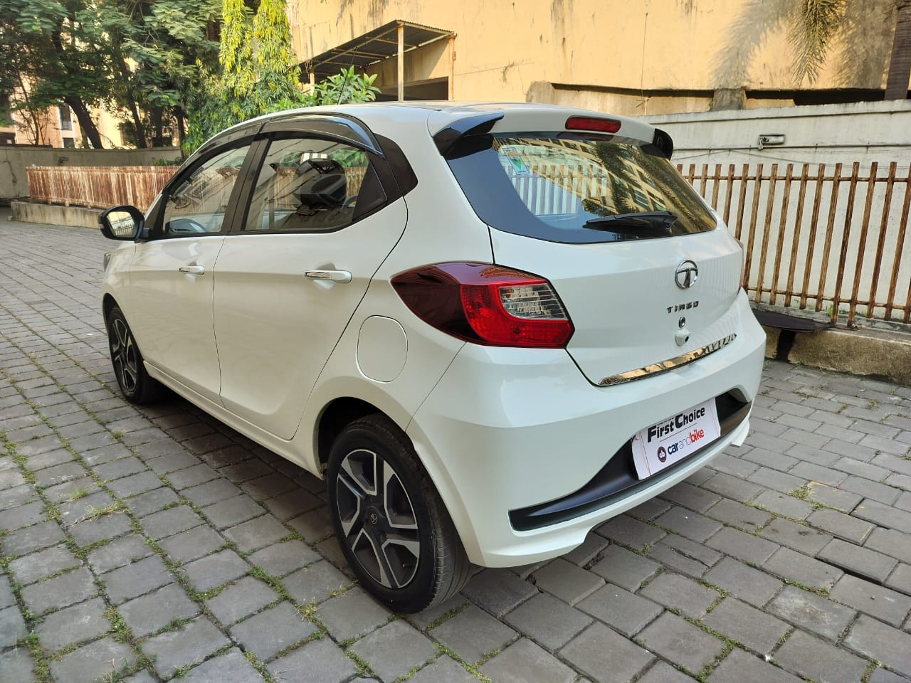 2022 Tata Tiago XZ+ MT