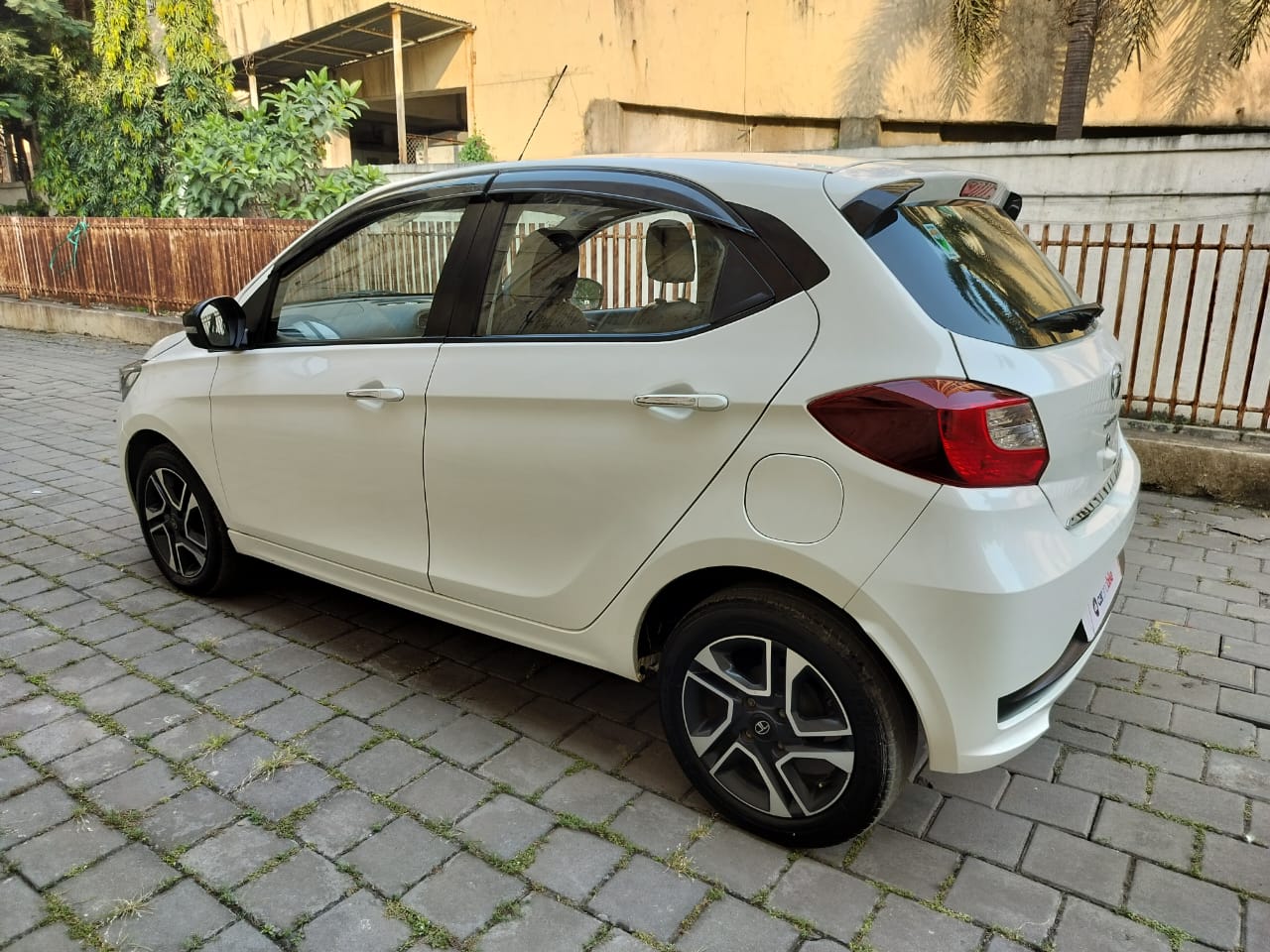 2022 Tata Tiago XZ+ MT