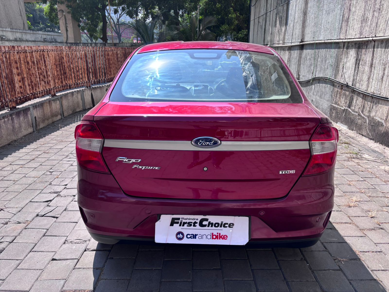 2018 Ford Ford Ashpire Trand + Diesel