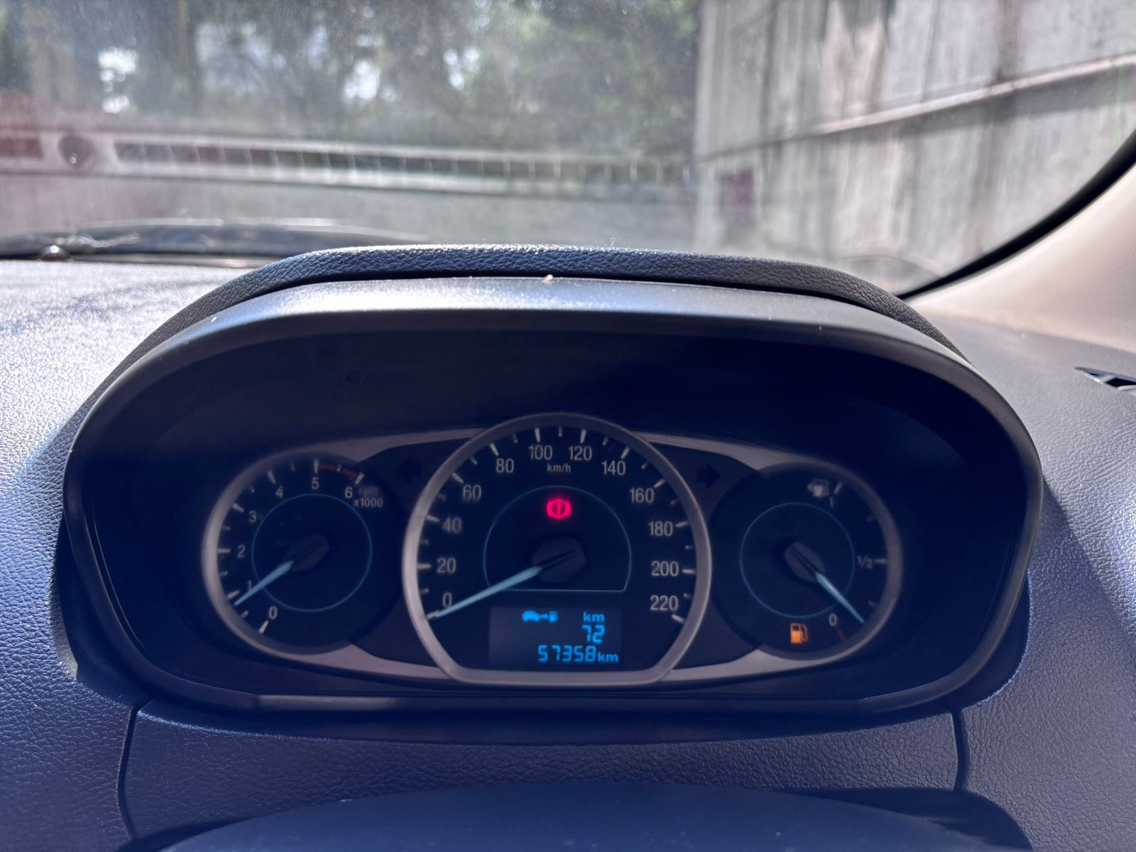 2018 Ford Ford Ashpire Trand + Diesel