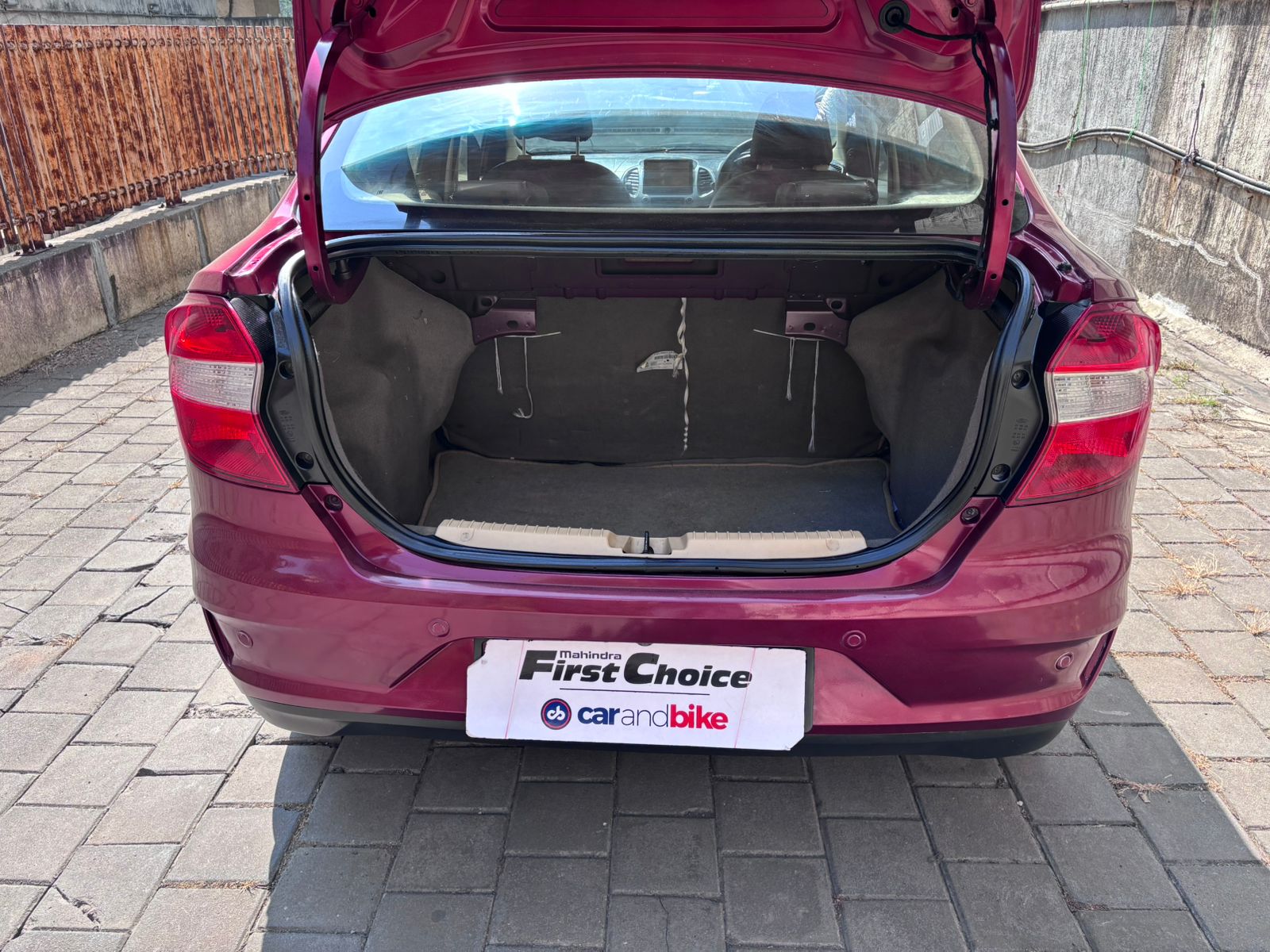 2018 Ford Ford Ashpire Trand + Diesel