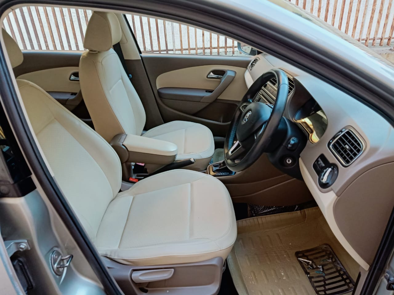 2016 Skoda Rapid Styal + 1.5 P