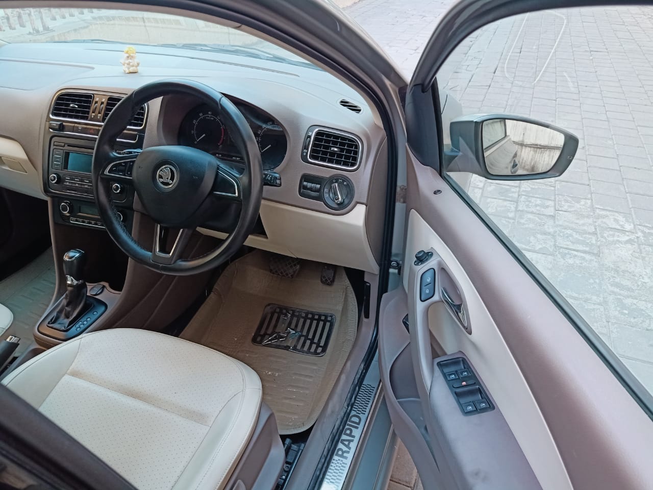 2016 Skoda Rapid Styal + 1.5 P