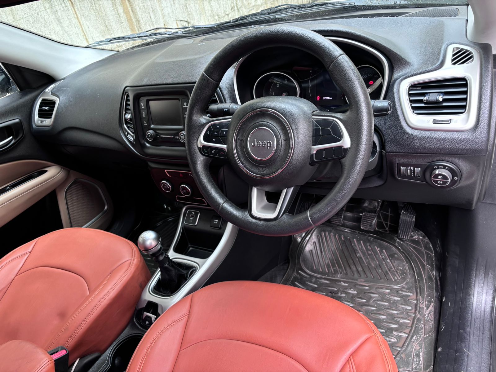 2017 Jeep Compass 2.0 Logtitude