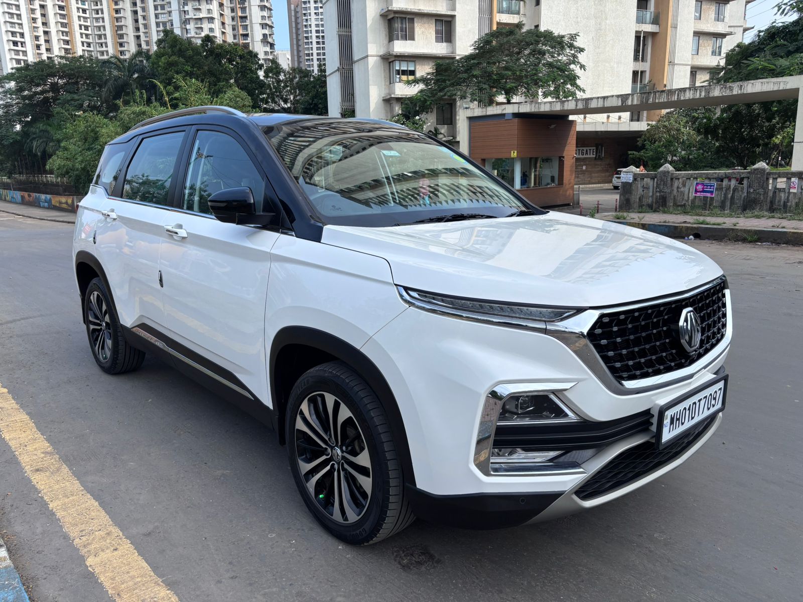 2021 MG Hector PE 1.5 CVT Sharp Sunroof