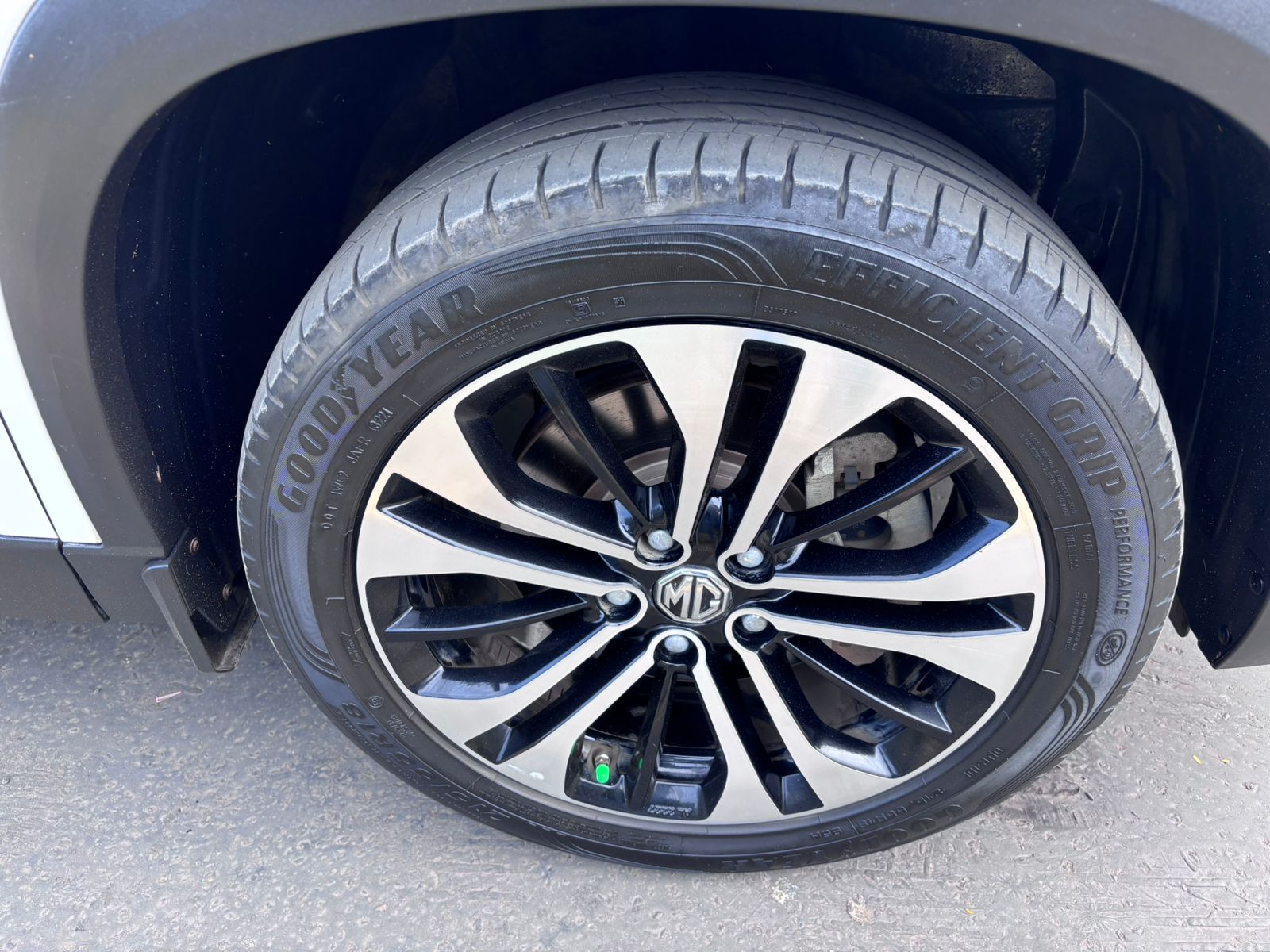 2021 MG Hector PE 1.5 CVT Sharp Sunroof