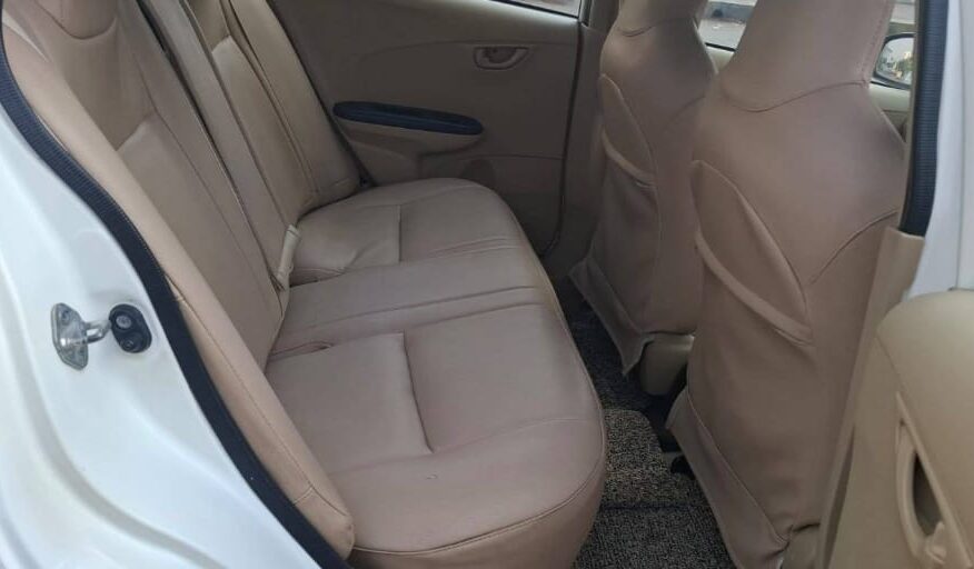 2015 Honda Amaze S AT i-Vtech