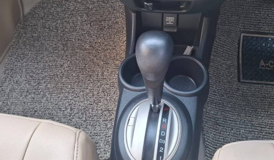 2015 Honda Amaze S AT i-Vtech