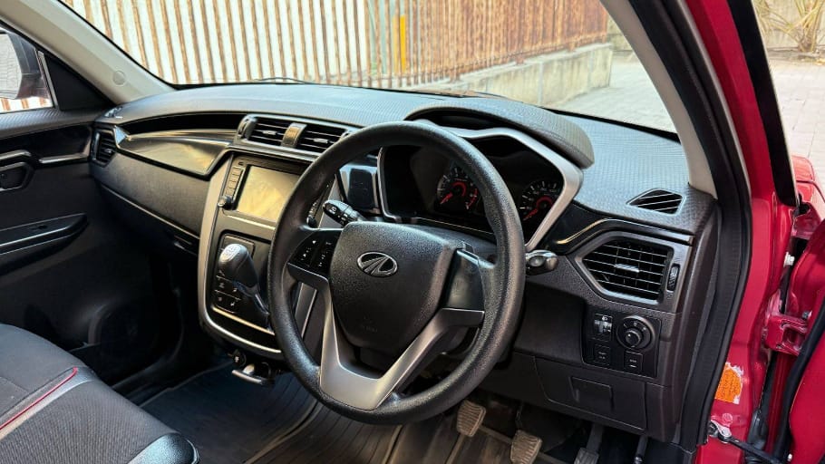 2018 Mahindra Kuv 100 Nxt D75 K8