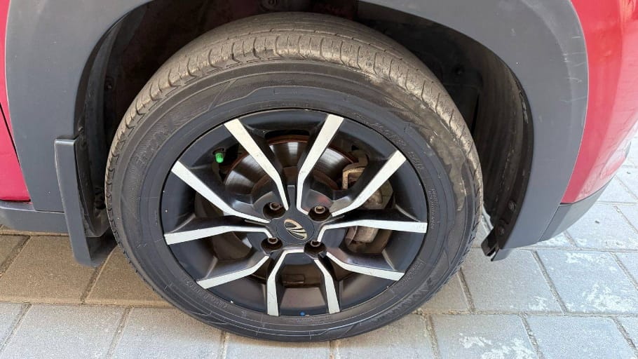 2018 Mahindra Kuv 100 Nxt D75 K8