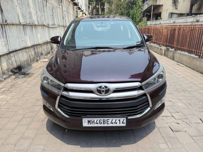 Toyota Innova Crysta 2.4 VX MT 8S BSIV
