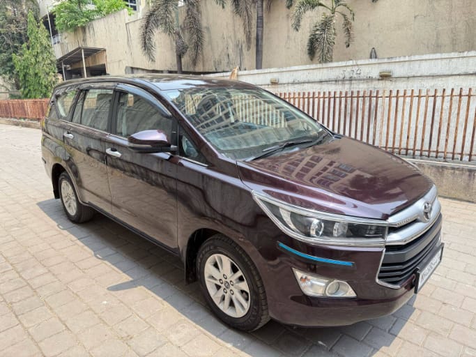 Toyota Innova Crysta 2.4 VX MT 8S BSIV