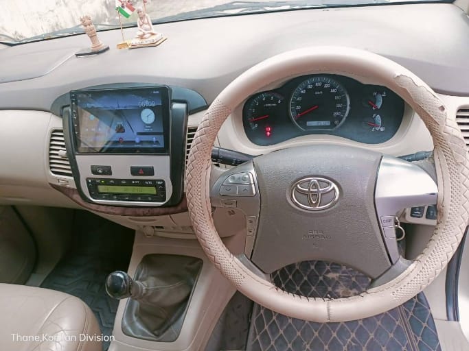 2012 Toyota Innova 2.5 G1 BSIV