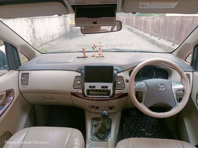 2012 Toyota Innova 2.5 G1 BSIV