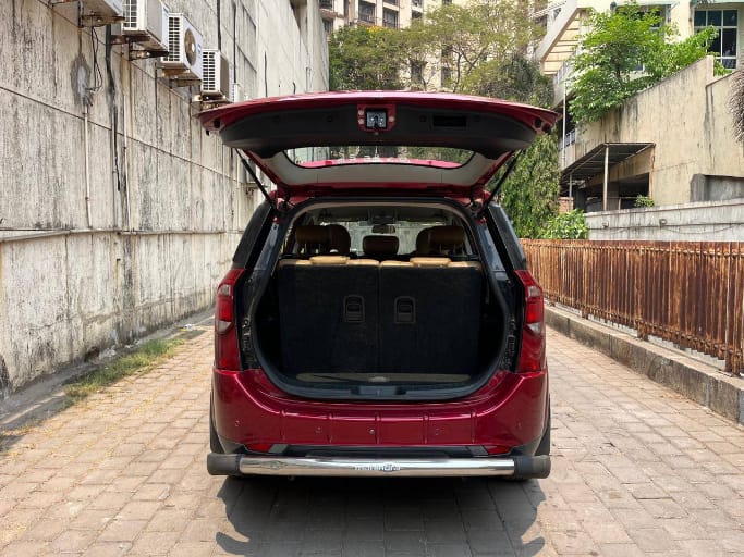 2018 Mahindra Xuv500 W7 BSIV
