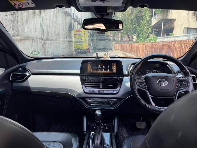 2022 Tata Safari XZA AT BSVI