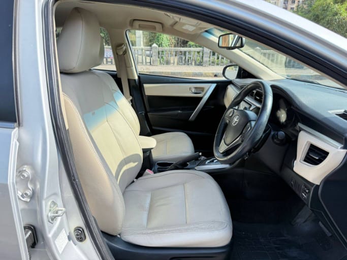 2015 Toyota Altis V