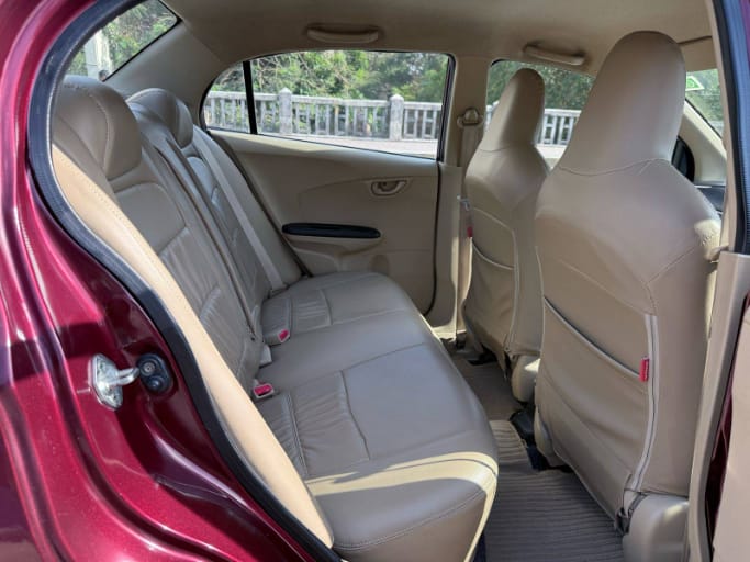Honda Amaze S CVT i-VTEC