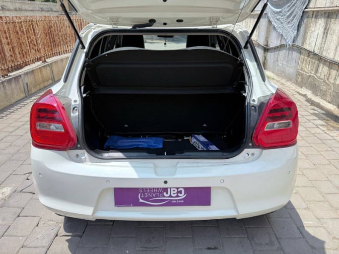 2023 Maruti Swift VXI AMT