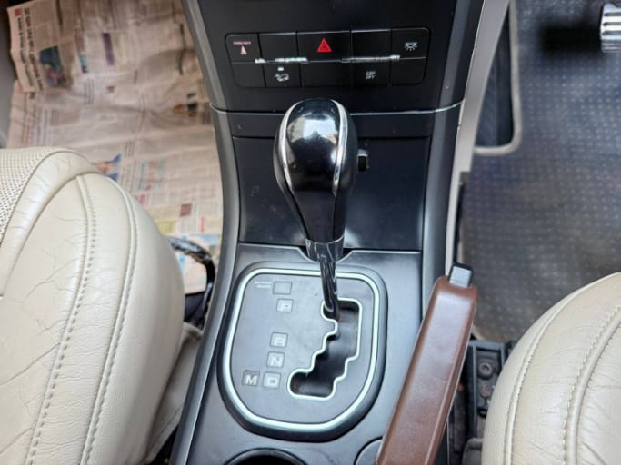 2016 Mahindra XUV500 AT W10 FWD